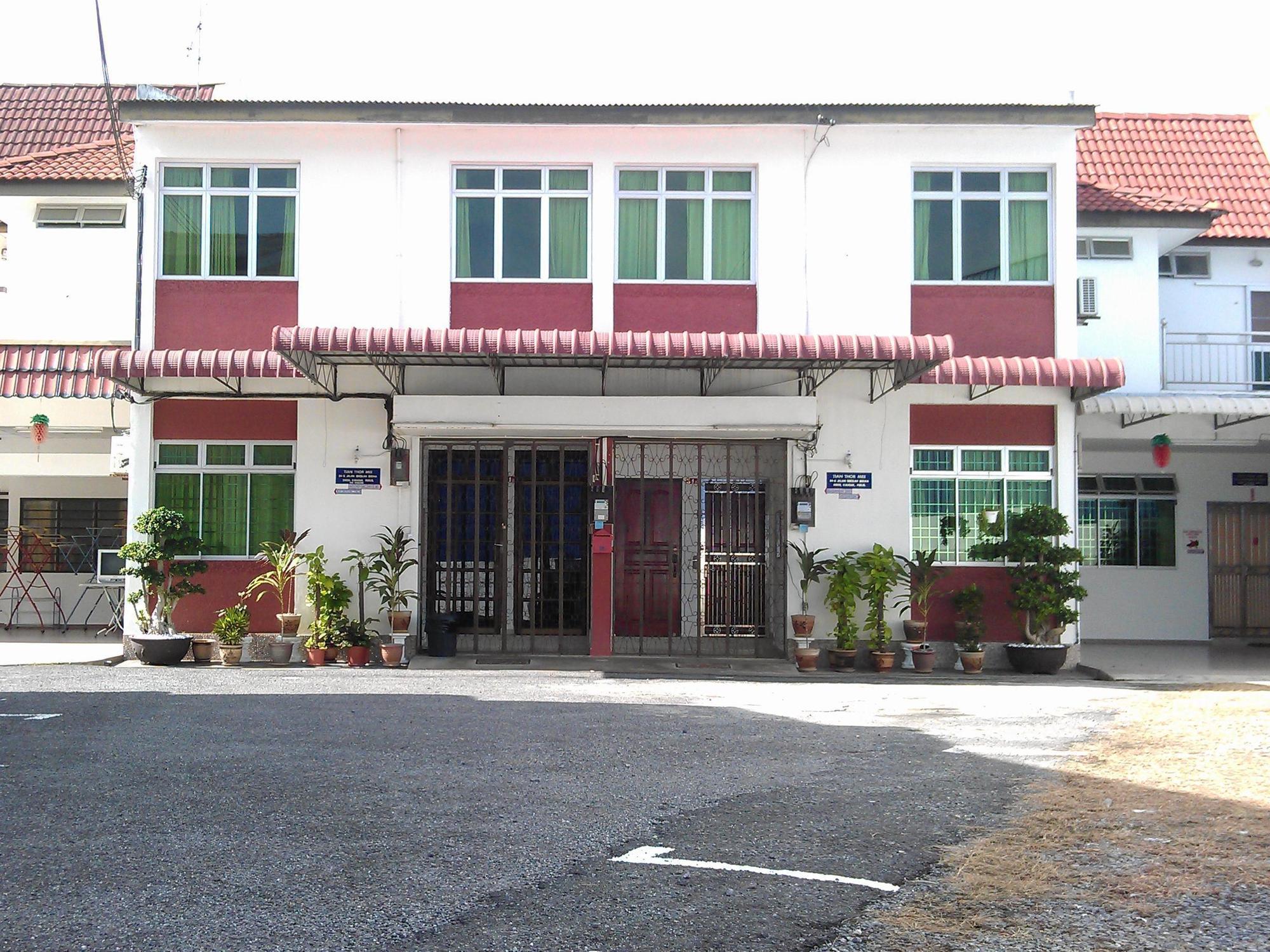 Megastar Inn Vacation Stay Kangar Exterior photo